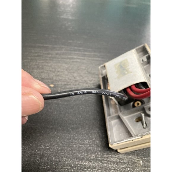 Vintage Flexwatt Thermostate TB112 22A.120,240 Vac 18A.227 VAC RES HEATING 20637 - Picture 3 of 6